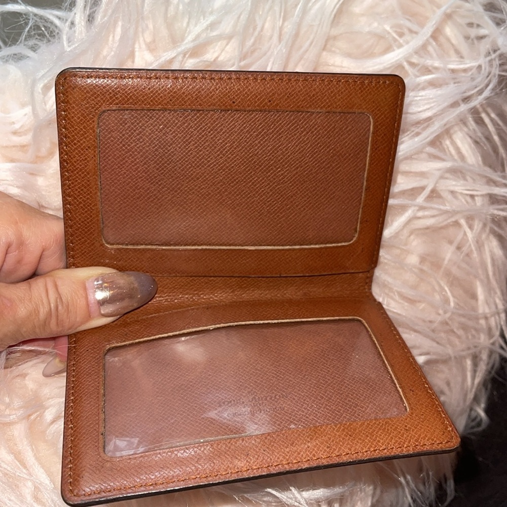 Authentic .Louis Vuitton Monogram Pattern Id Card… - image 4